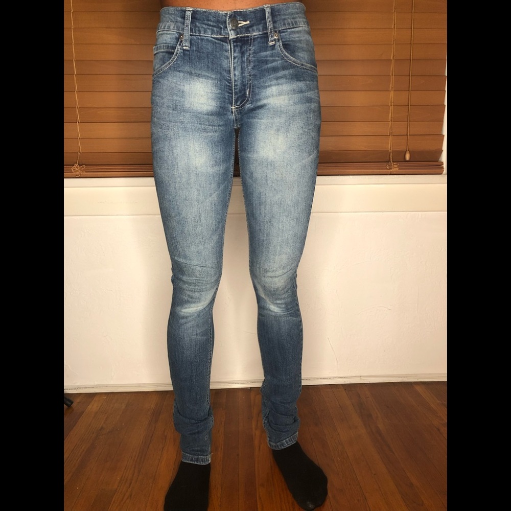Skinny jeans